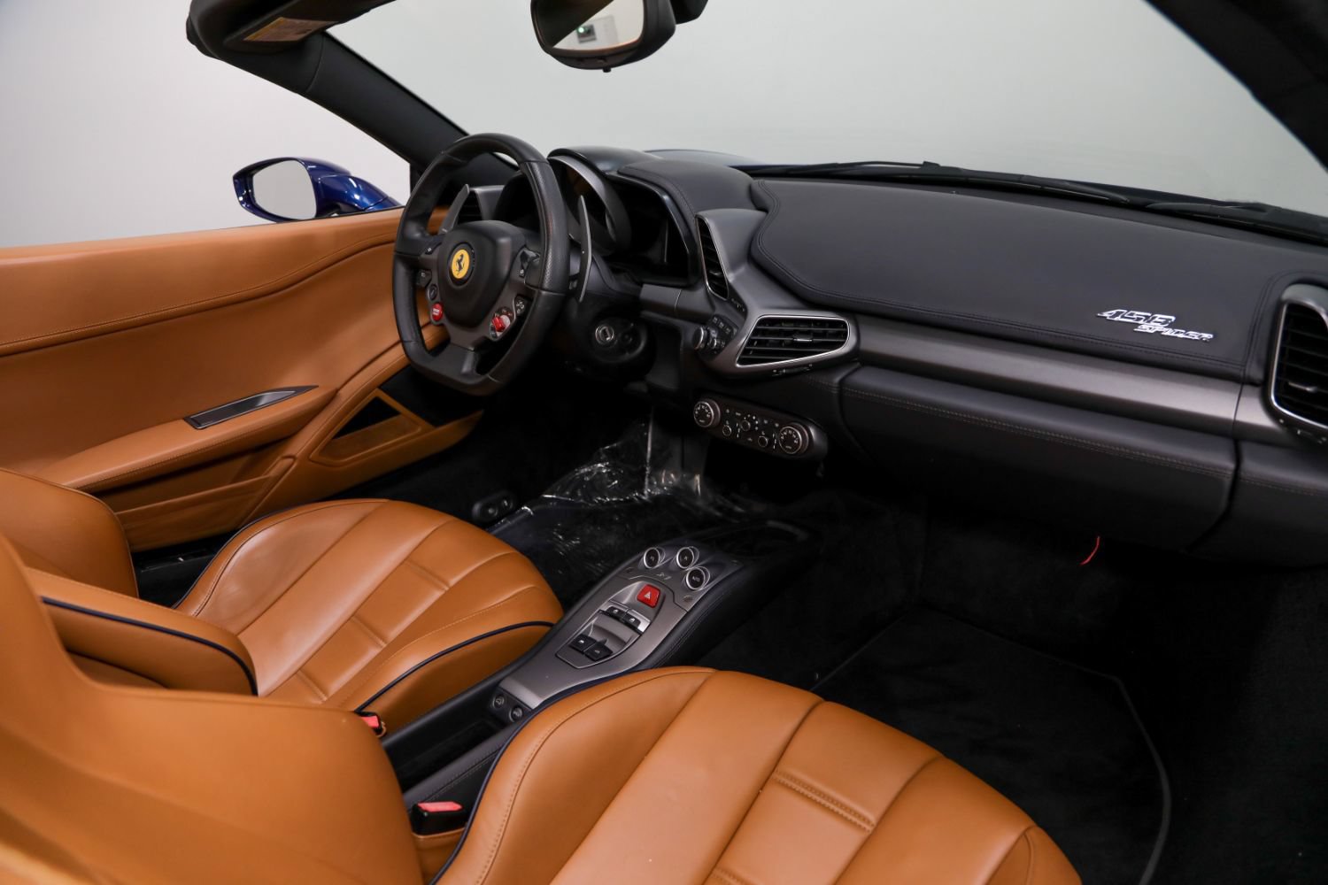 Used 2015 Ferrari 458 Spider RWD image 40