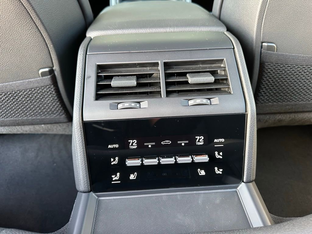 Used 2026 Porsche Panamera image 38