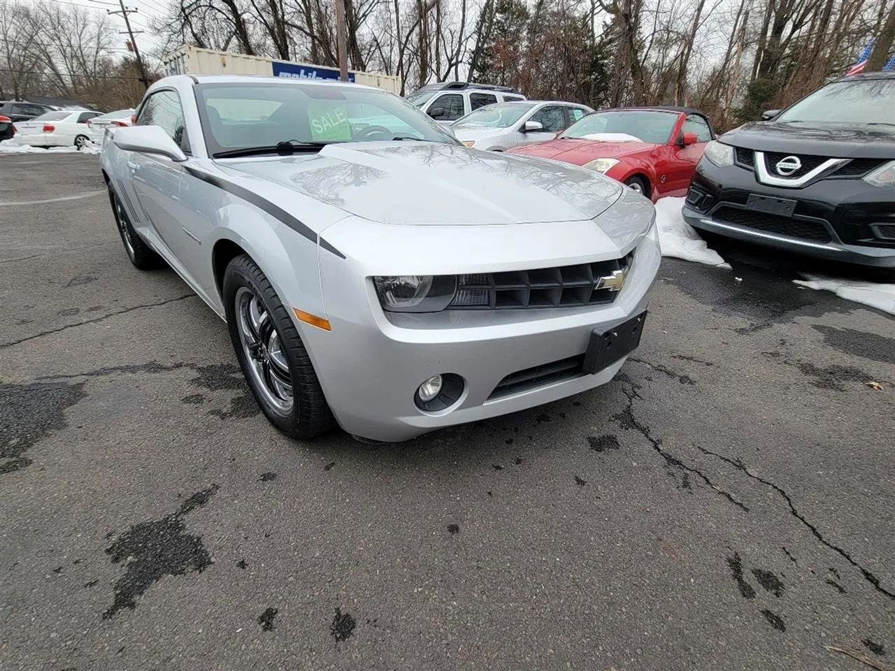 Used 2010 Chevrolet Camaro LT image 9
