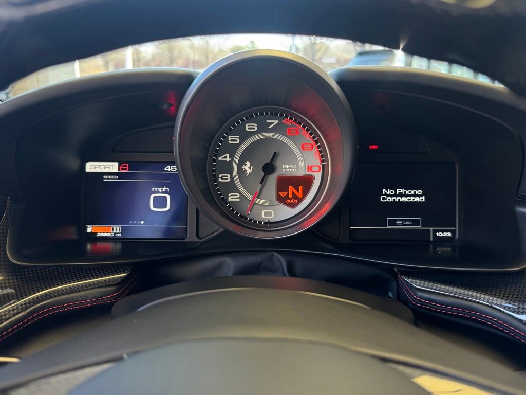 Used 2018 Ferrari GTC4Lusso T image 17