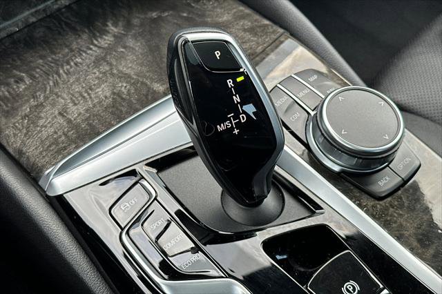 Used 2023 BMW 530i w/ Premium Package image 20