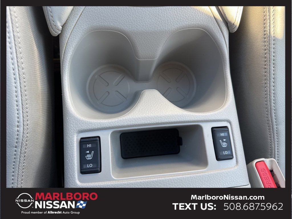 Used 2020 Nissan Rogue Sport SL image 28