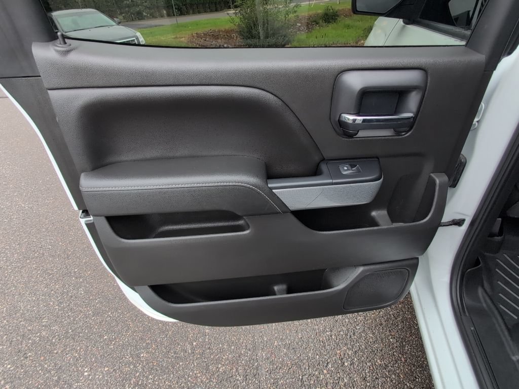 Used 2018 Chevrolet Silverado 1500 LT w/ All Star Edition AWD/4WD image 13
