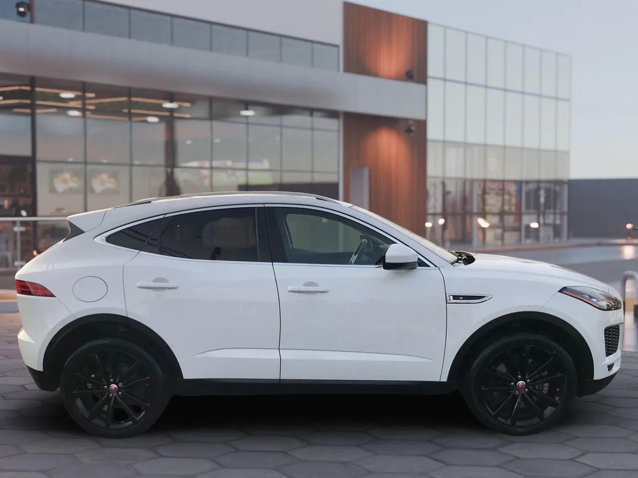 Used 2018 Jaguar E-PACE S image 4