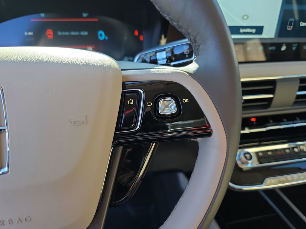 Used 2023 Lincoln Corsair Grand Touring w/ Equipment Group 301A image 27