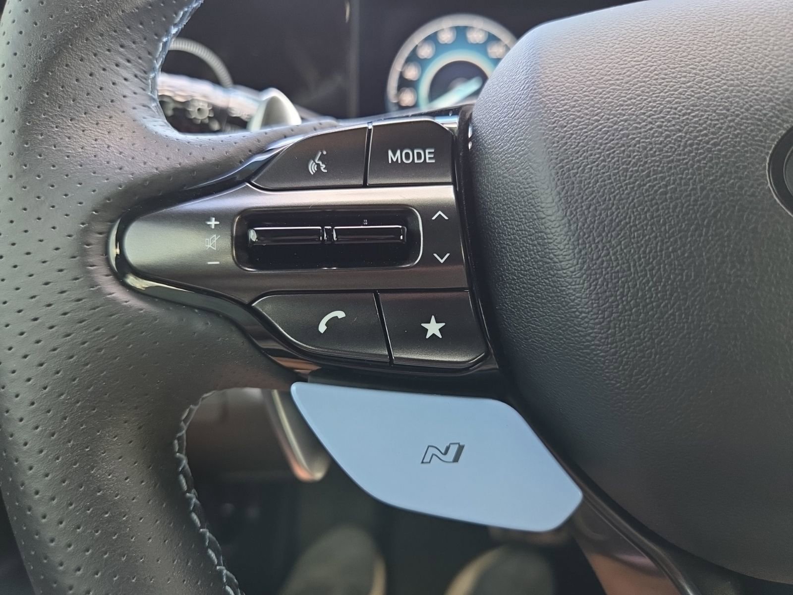 Used 2025 Hyundai Elantra N FWD image 25