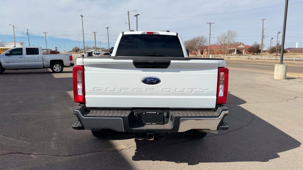 Used 2023 Ford F250 XLT w/ FX4 Off-Road Package image 8