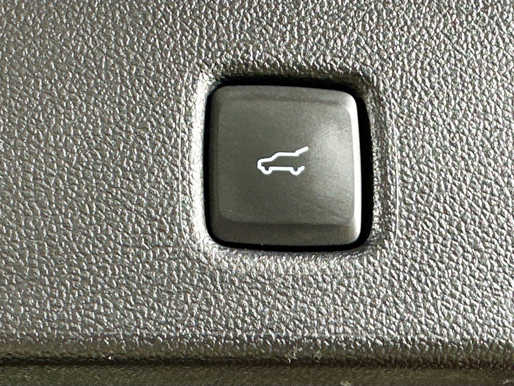 Used 2022 Ford Escape Titanium w/ Titanium Premium Package image 37