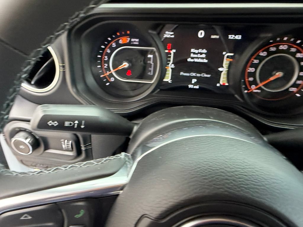 New 2026 Jeep Wrangler Unlimited Sahara AWD/4WD image 13