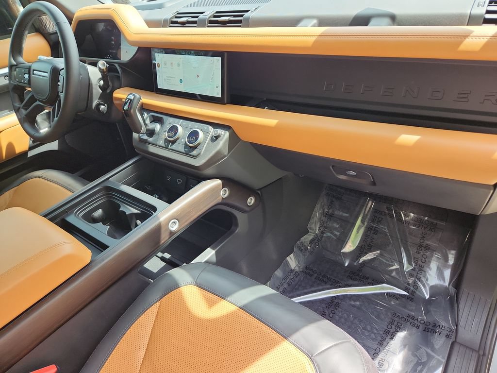 Used 2021 Land Rover Defender 90 X AWD/4WD image 25