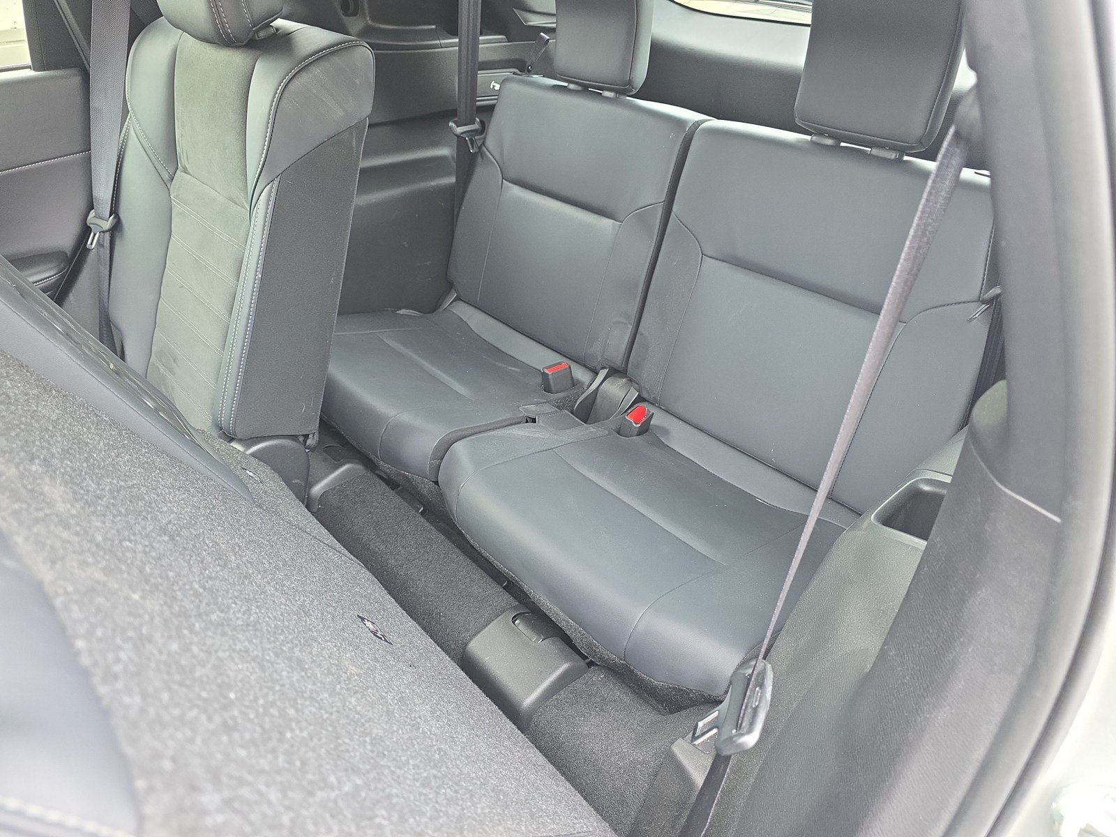 Used 2025 Mitsubishi Outlander SE AWD/4WD image 21