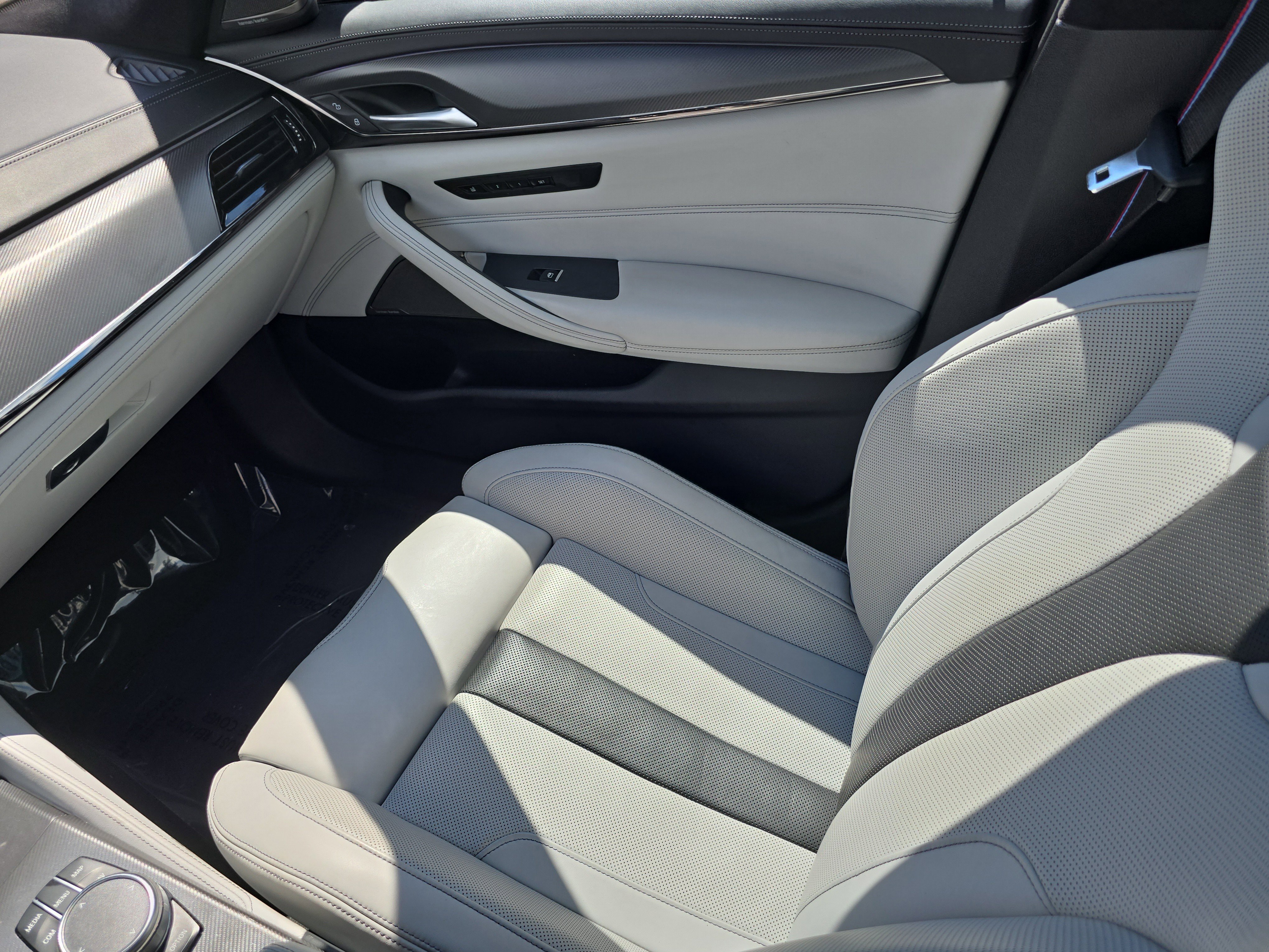 Used 2023 BMW M5 w/ Competition Package image 15