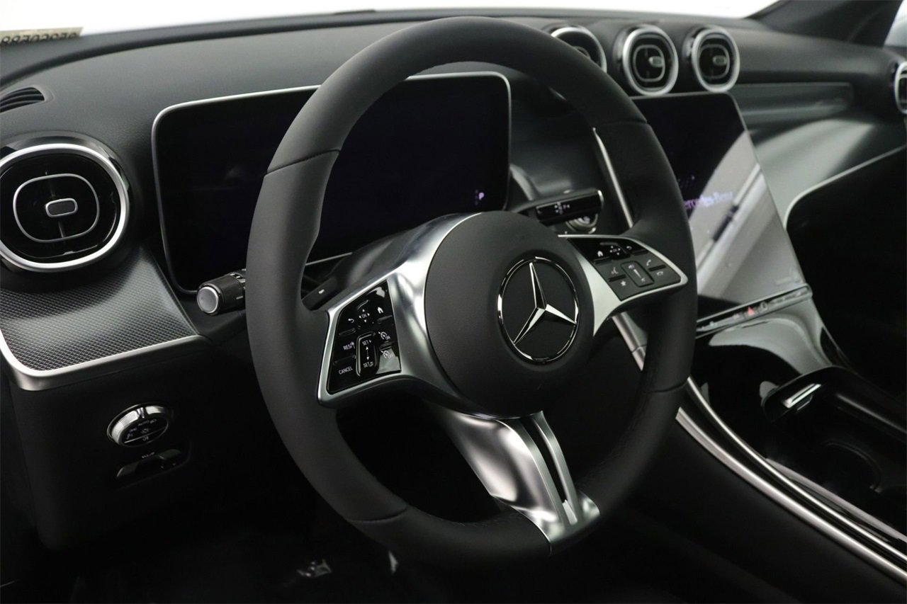 New 2026 Mercedes-Benz GLC 300 image 5