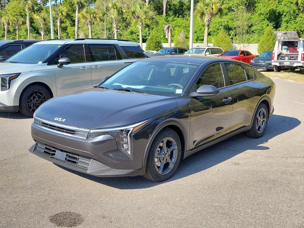 New 2026 Kia K4 FWD image 3