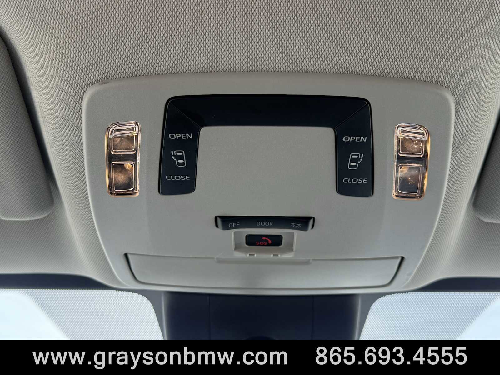 Used 2024 Toyota Sienna LE FWD image 38