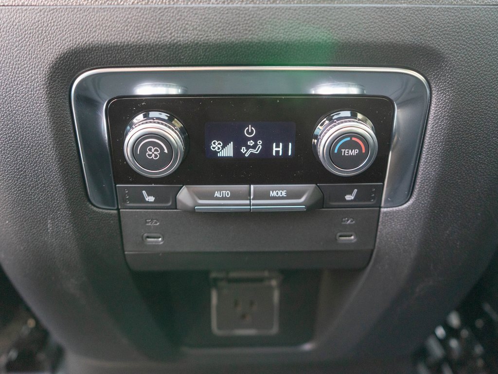 New 2026 GMC Yukon XL AT4 w/ AT4 Premium Package image 15