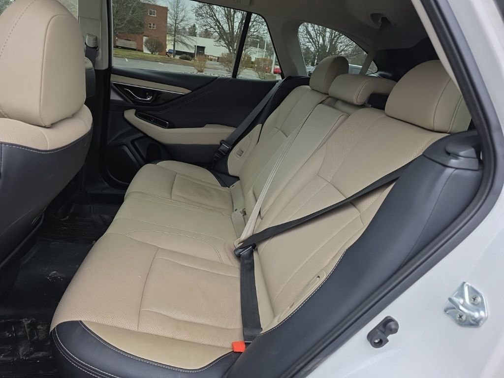 Used 2022 Subaru Outback Limited image 23