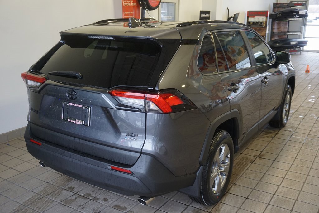 New 2025 Toyota RAV4 XLE image 18