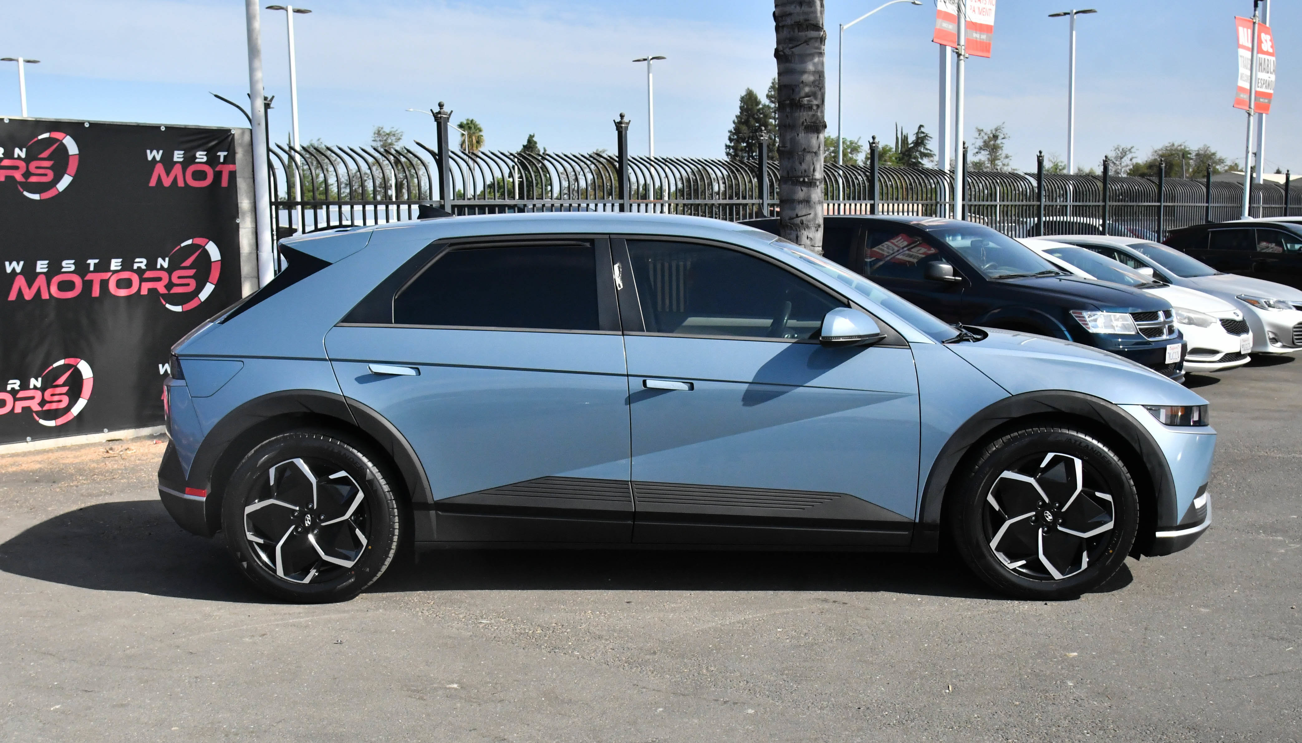 Used 2024 Hyundai Ioniq 5 SE RWD image 9