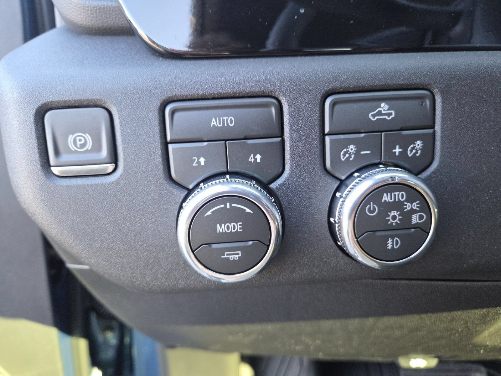 Used 2026 GMC Sierra 1500 Elevation w/ Elevation Select Package AWD/4WD image 5