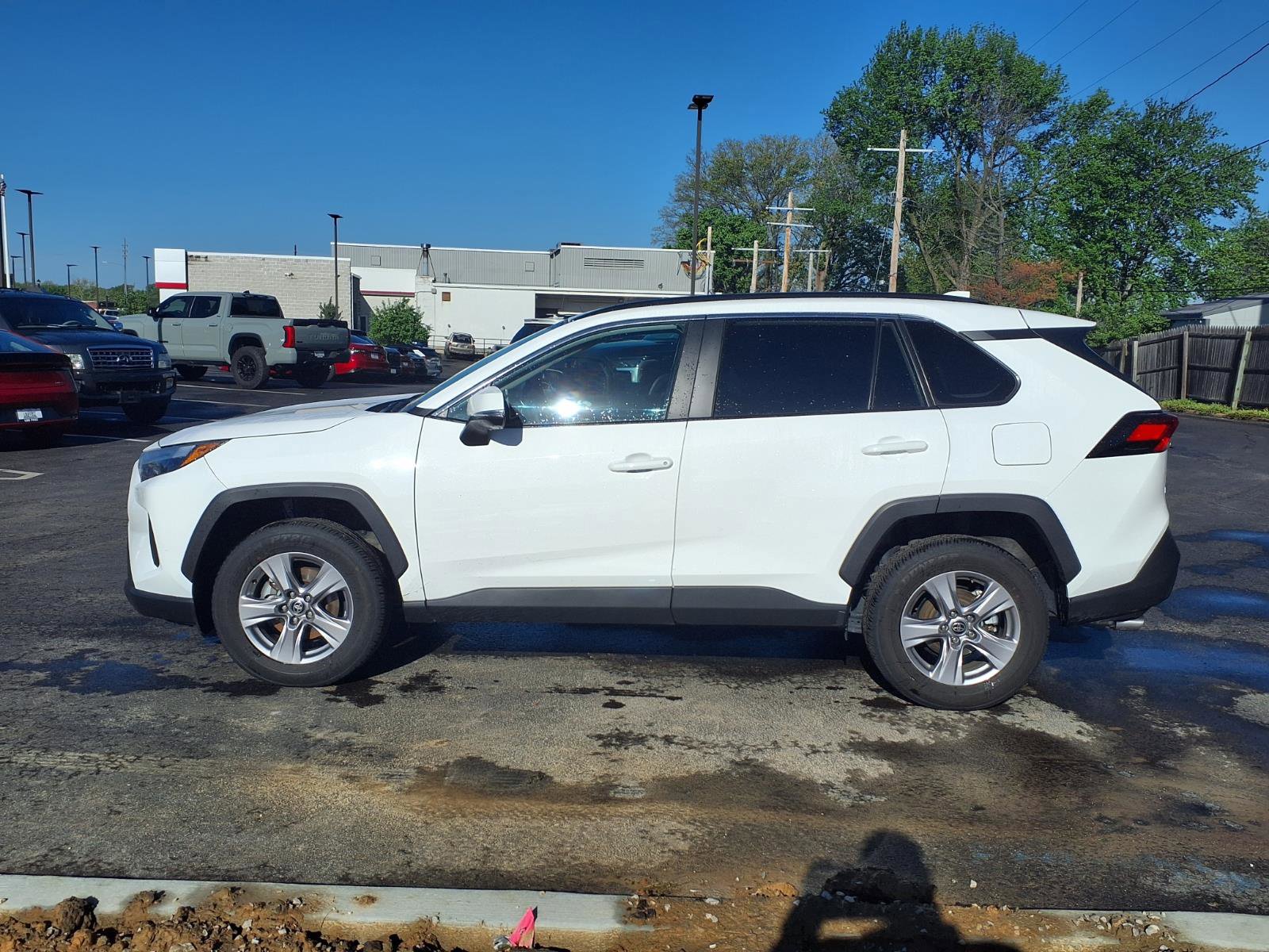 Certified 2025 Toyota RAV4 XLE FWD image 28