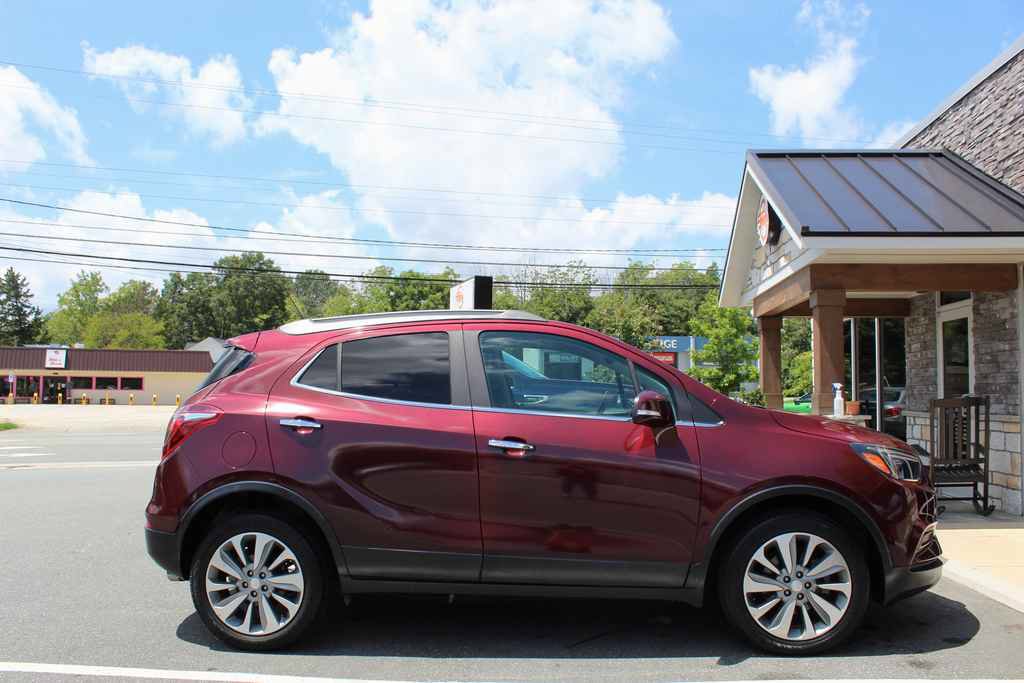 Used 2019 Buick Encore Preferred AWD/4WD image 4
