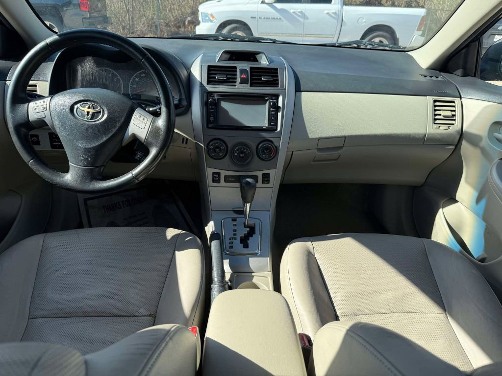 Used 2013 Toyota Corolla image 22