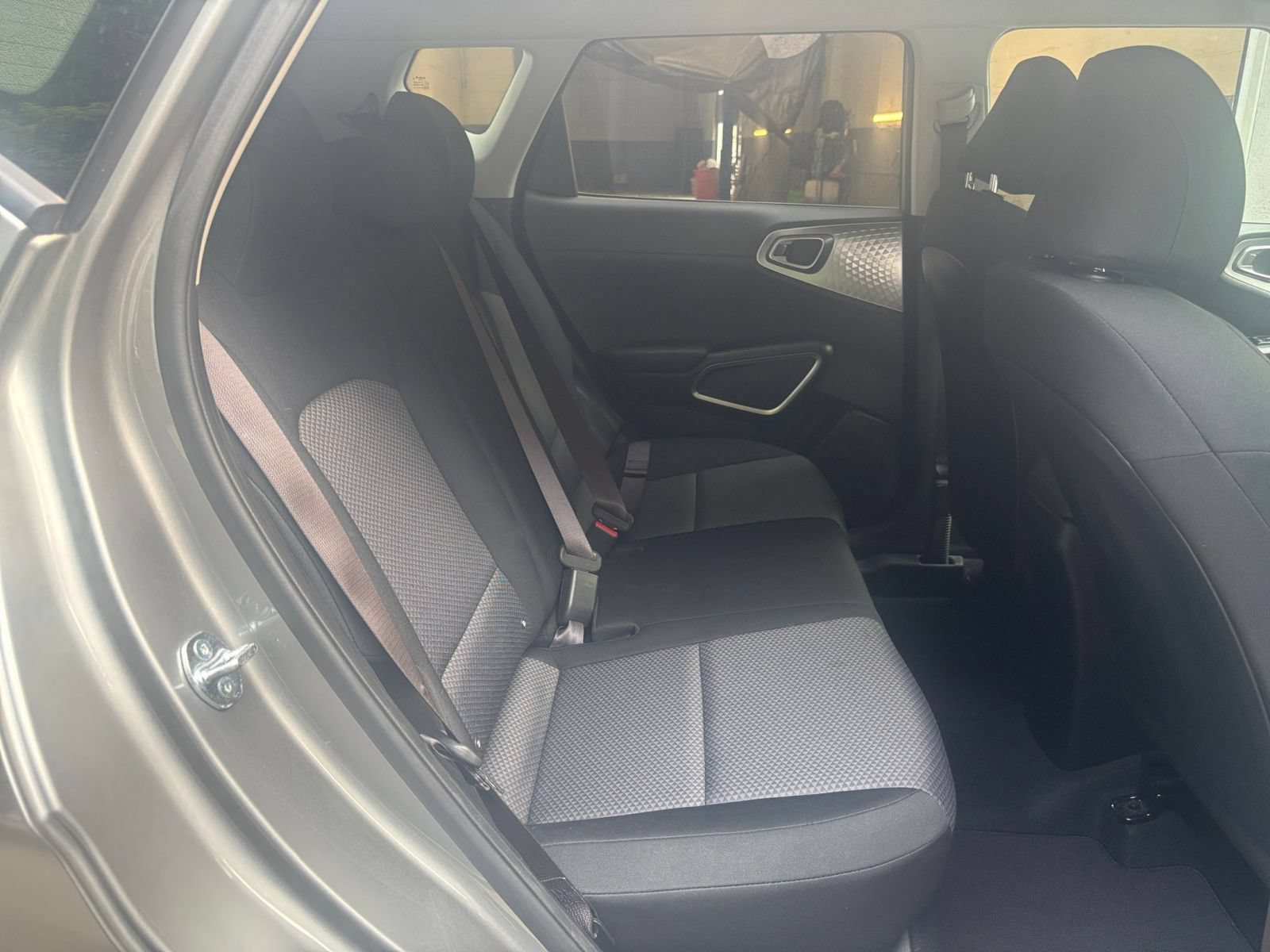 Used 2025 Kia Soul LX w/ LX Technology Package FWD image 35