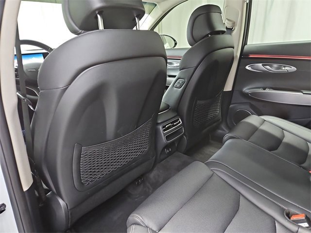 Used 2026 Genesis GV70 2.5T Select image 46