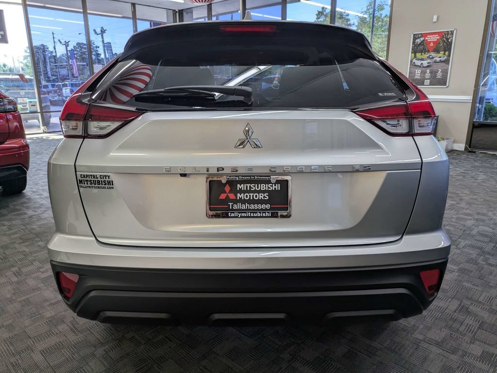 Used 2026 Mitsubishi Eclipse Cross ES AWD/4WD image 4