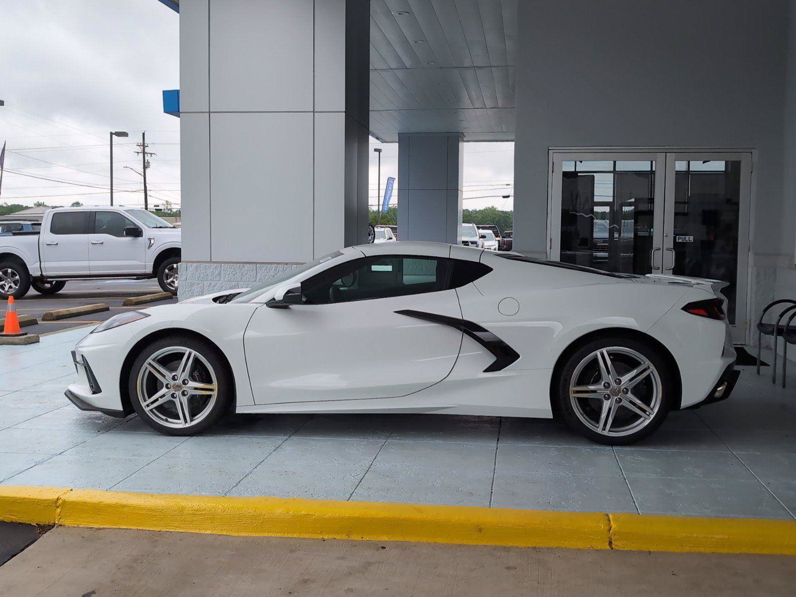 New 2026 Chevrolet Corvette Stingray Preferred Cpe w/ Battery Protection Package RWD image 2
