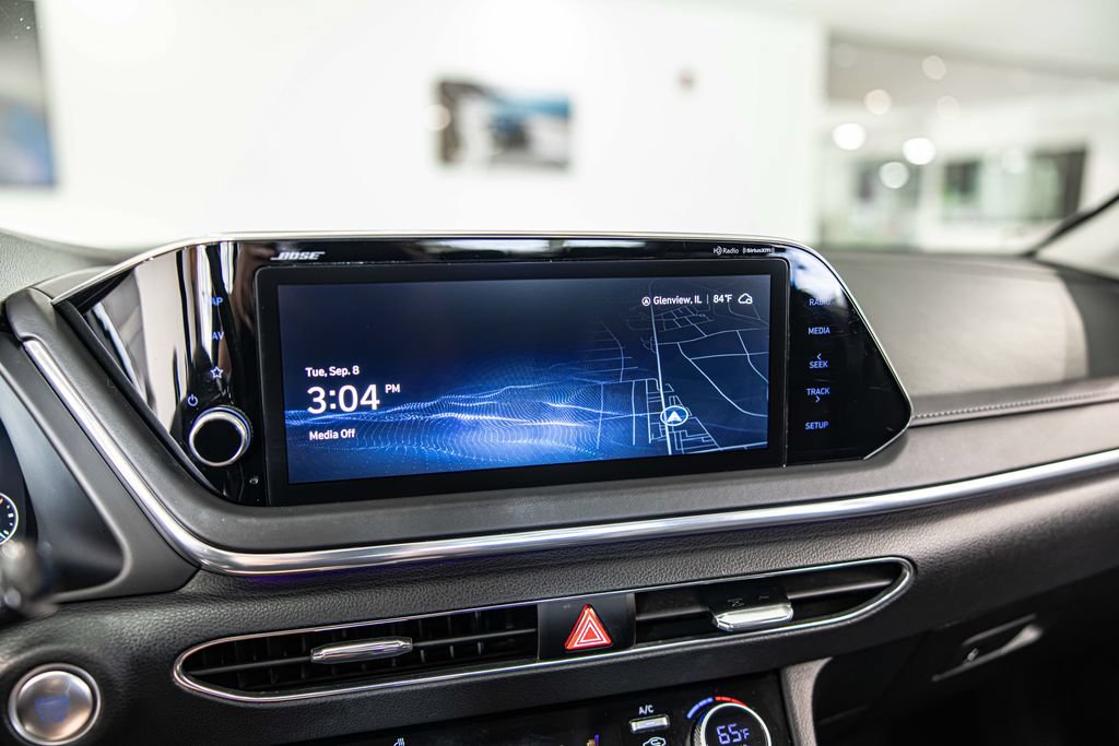 Used 2022 Hyundai Sonata Limited w/ Cargo Package FWD image 25