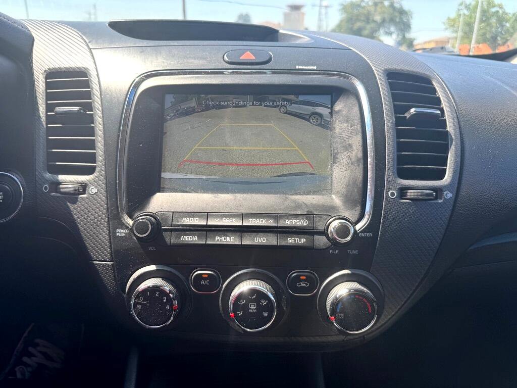 Used 2018 Kia Forte S w/ S Technology Plus Package FWD image 10