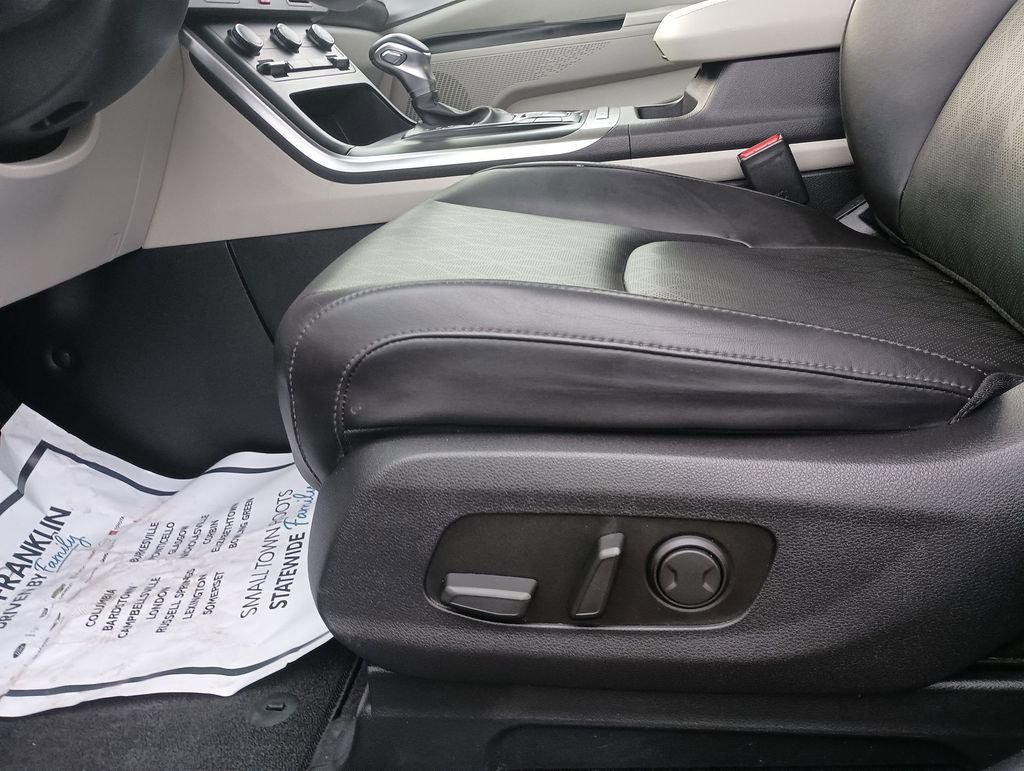 Used 2024 Kia Carnival LX image 18