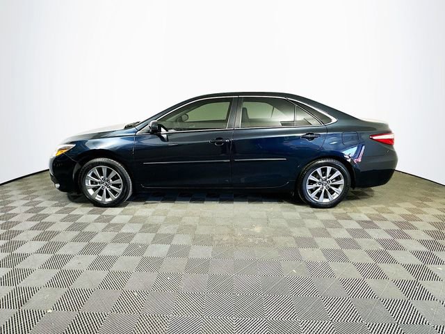 Used 2017 Toyota Camry XLE image 5