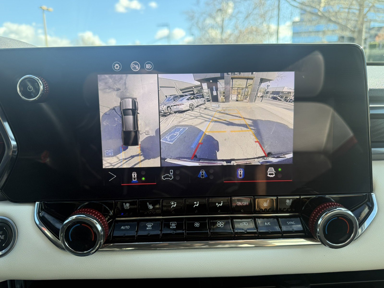 Used 2024 GMC Canyon AT4X w/ AT4X AEV Edition image 26