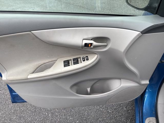 Used 2010 Toyota Corolla LE FWD image 13