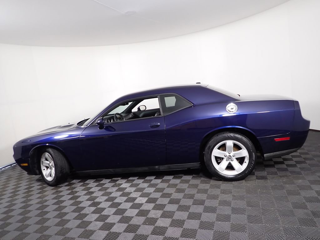 Used 2013 Dodge Challenger SXT Plus image 11