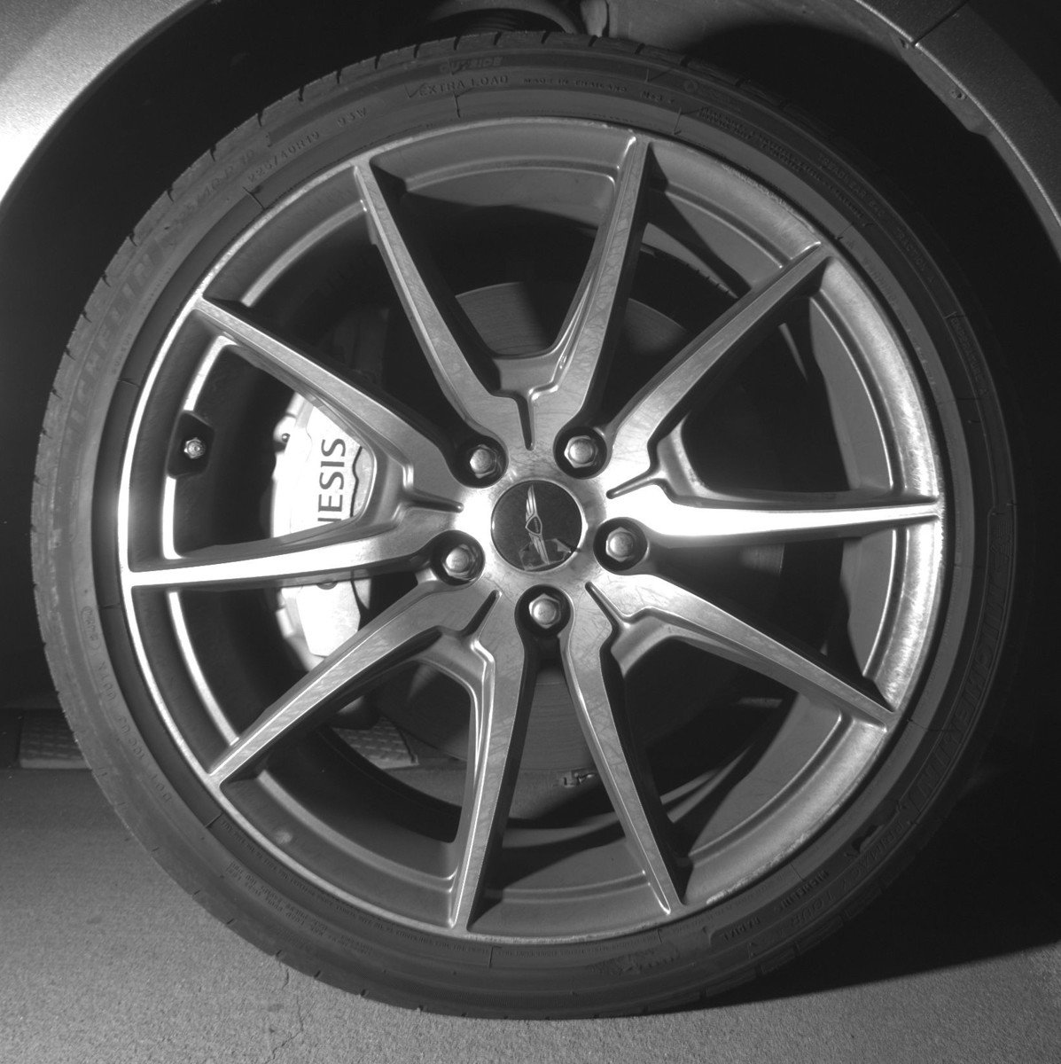 Used 2025 Genesis G70 2.5T AWD/4WD image 13