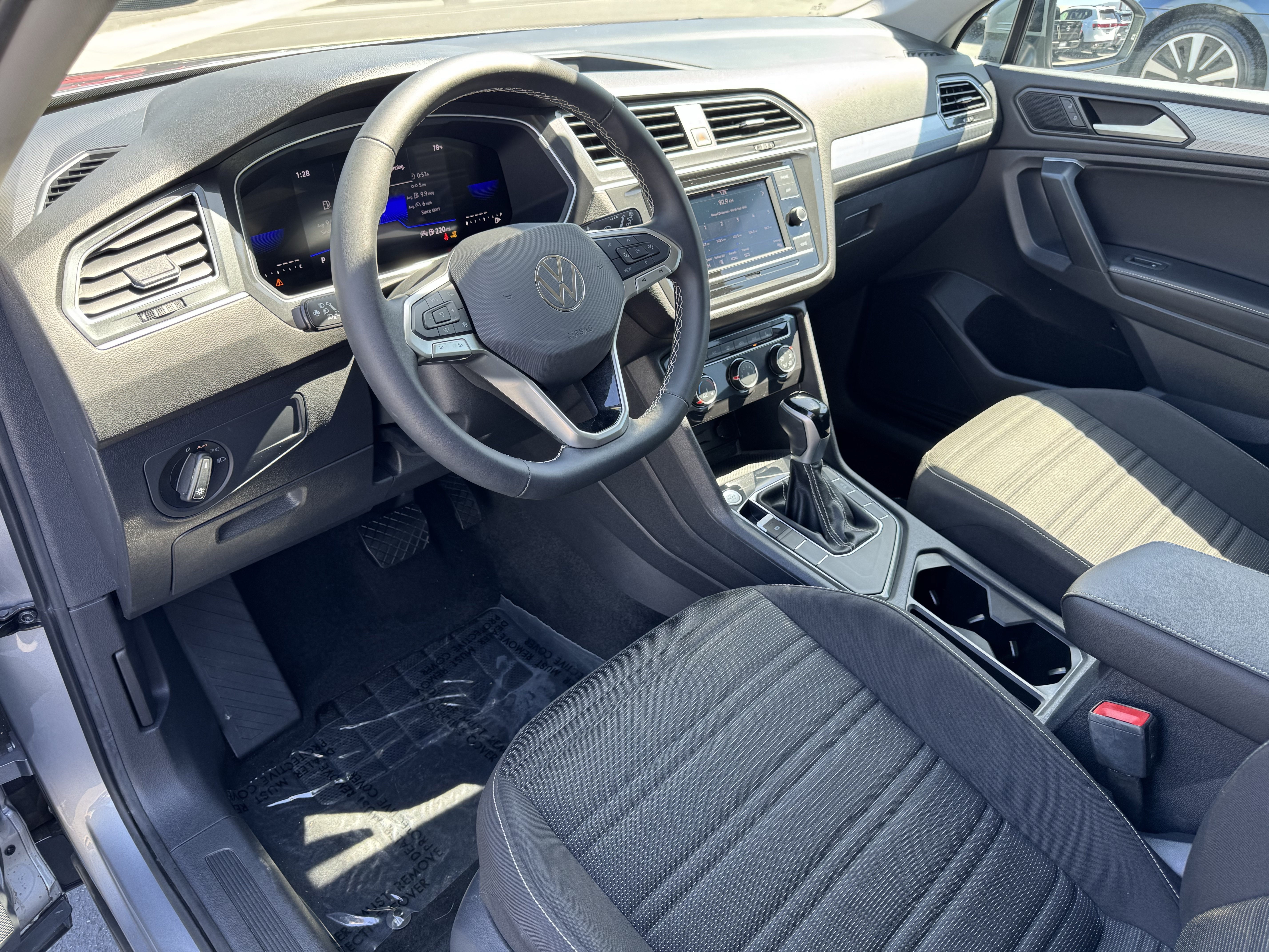 Used 2024 Volkswagen Tiguan S FWD image 15