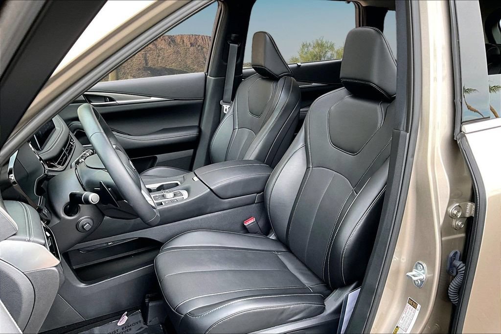 Used 2026 INFINITI QX60 Luxe w/ Cargo Package FWD image 25