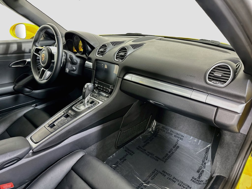 Used 2018 Porsche 718 Boxster RWD image 27