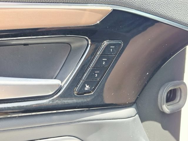Used 2022 Acura MDX SH-AWD w/ Technology Package image 36