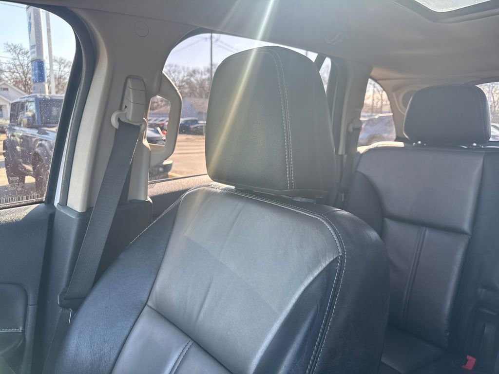 Used 2011 Ford Edge Sport w/ Canadian Touring Pkg image 35