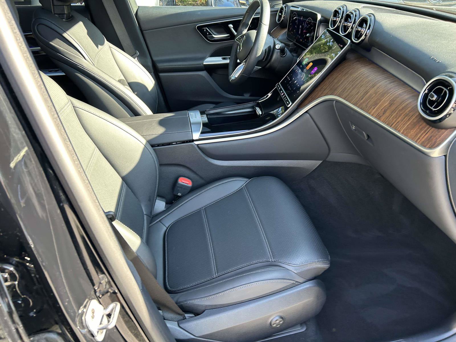 Certified 2026 Mercedes-Benz GLC 300 4MATIC image 49