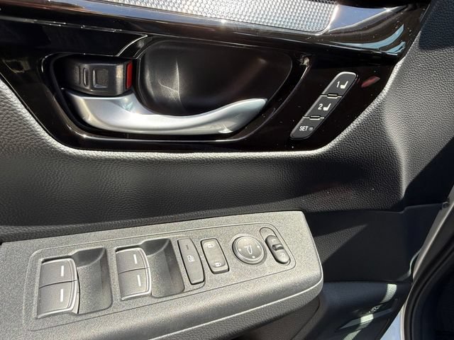 Used 2024 Honda CR-V EX-L image 11