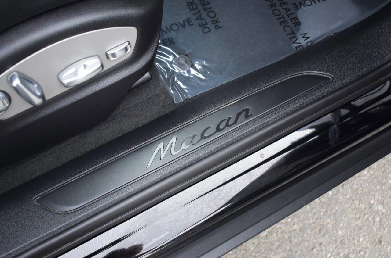 Used 2017 Porsche Macan AWD/4WD image 64
