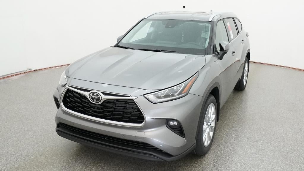 New 2026 Toyota Highlander Limited AWD/4WD image 16