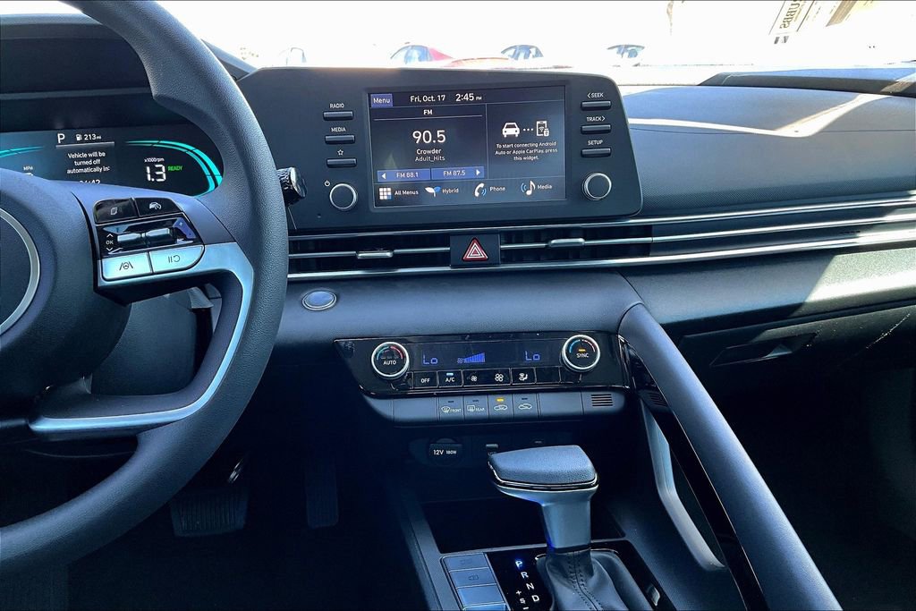 New 2025 Hyundai Elantra Blue FWD image 17