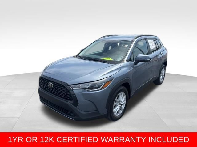 Used 2022 Toyota Corolla Cross LE w/ Moonroof Package